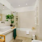 Haus Abel - Pool, Parking And Garden In The Heart Of فيلة Lisboa
