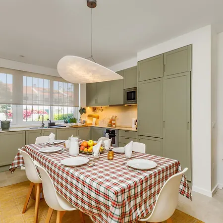 Haus Abel - Pool, Parking And Garden In The Heart Of * Lissabon