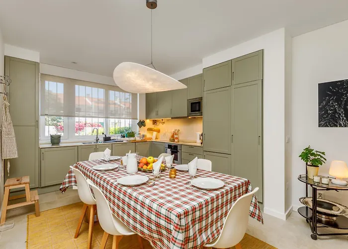 Haus Abel - Pool, Parking And Garden In The Heart Of * Lisboa