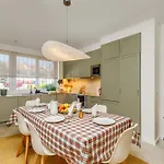 Haus Abel - Pool, Parking And Garden In The Heart Of * Lisbon